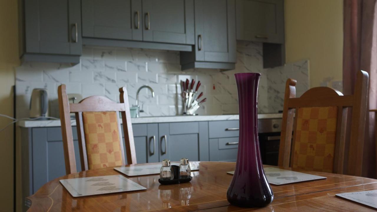 Granny'S Cottage Fintown Екстериор снимка